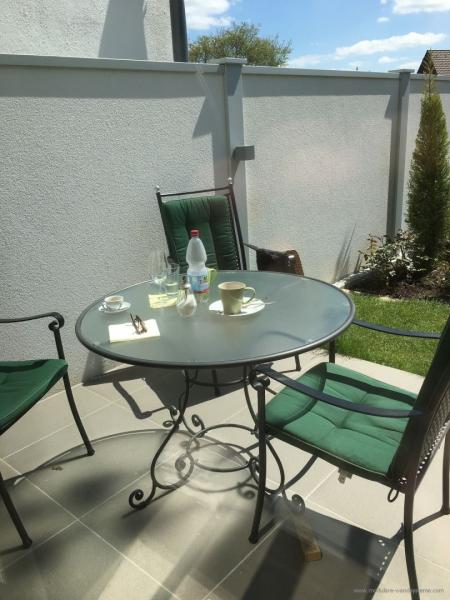 Modulare-Wandsysteme-Sichtschutz-Terrasse