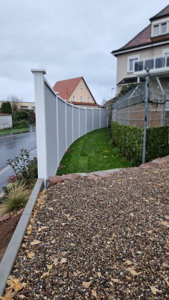 Sicht--und-Larmschutzwand-Modulare-Wandsysteme
