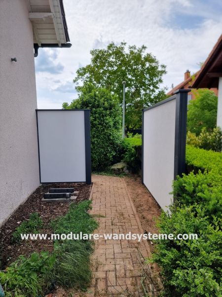 Sicht-Wind-und-Laermschutz-Waermepumpe-Modulare-Wandsysteme