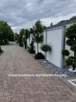 Modulare-Wandsysteme-Sichtschutzwand-mit-Spalierbaumen