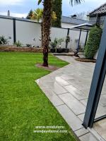 Sichtschutzzaun-Hochbeet-Terrasse-Modulare-Wandsysteme