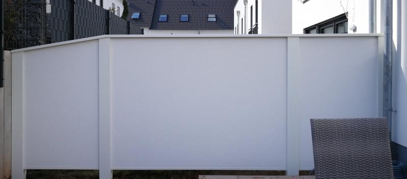 Modulare-Wandsysteme-Sichtschutz-Terrassenabtrennung-Variante-II-abgeschraegt