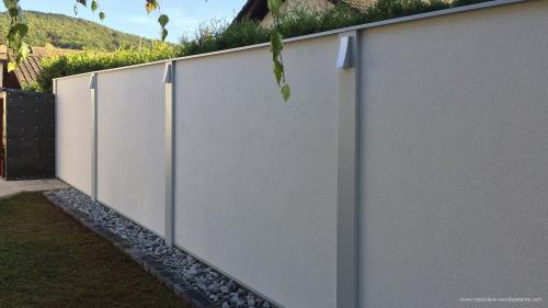 Sichtschutzmauer von Modulare Wandsysteme