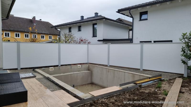 Modulare-Wandsysteme-Sichtschutz-am-Schwimmbad Modulare-Wandsysteme-Sichtschutz-am-Schwimmbad