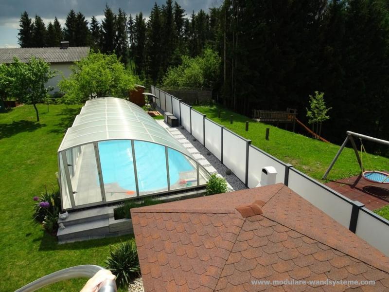 Modulare-Wandsysteme-Sichtschutz-fr-das-Schwimmbad
