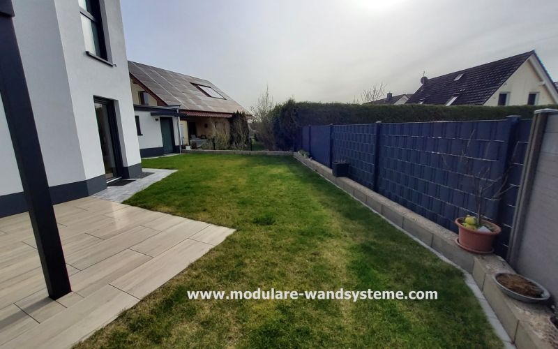 Sichtschutz-WPC-Doppelstabmatte-und-Nix-vorher-Modulare-Wandsysteme