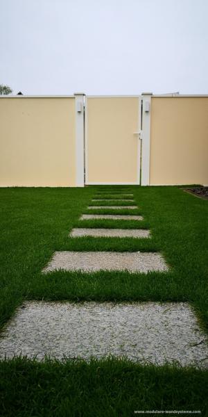Modulare-Wandsysteme-mit-Tre-in-Wandsystemoptik