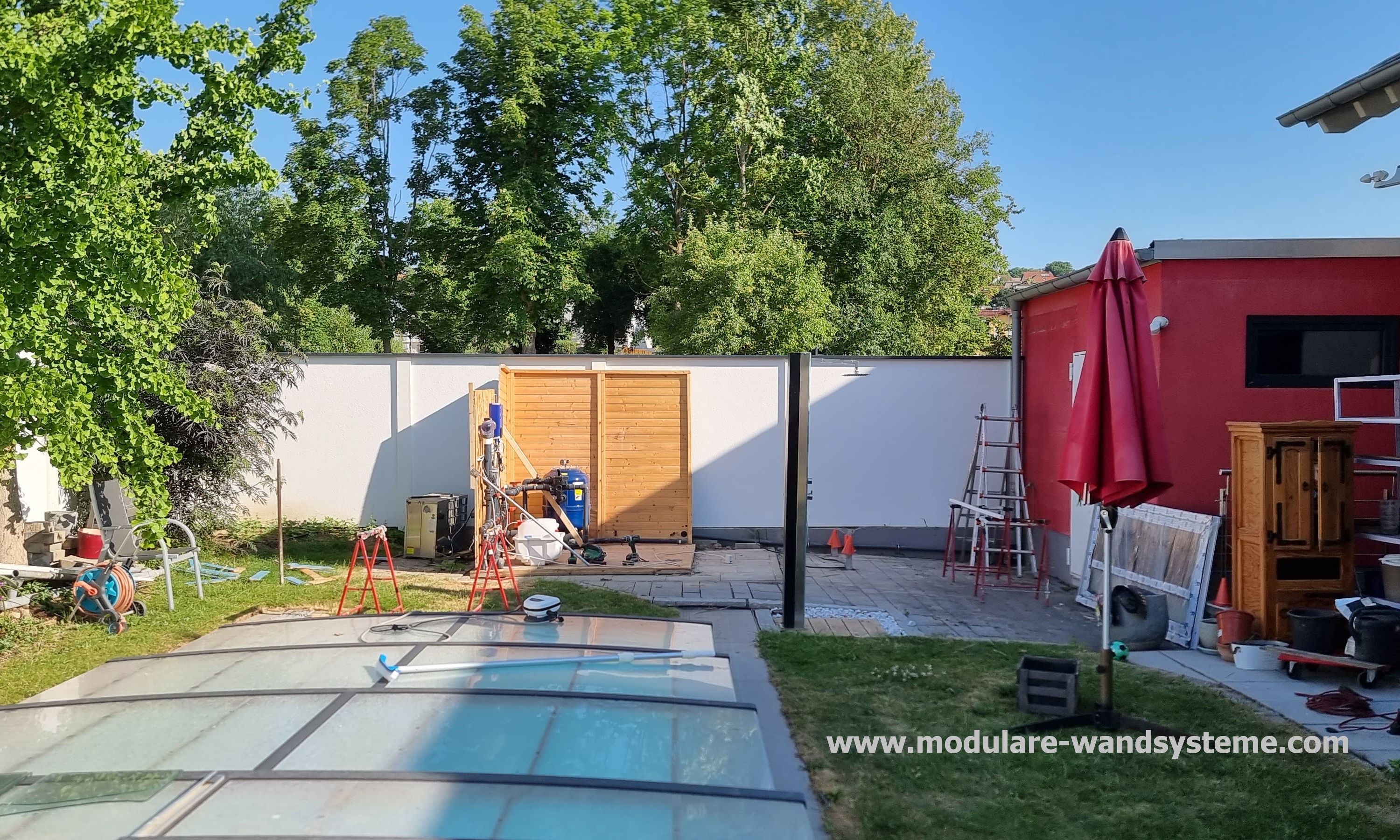 Modulare-Wandsysteme-Aufbau-Gartenhaus-001