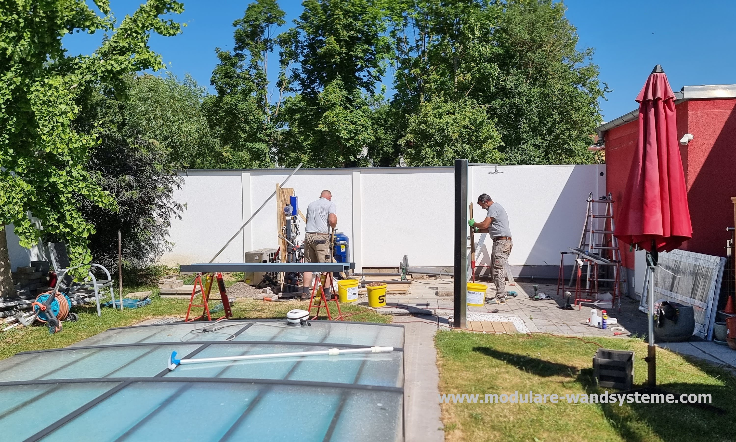 Modulare-Wandsysteme-Aufbau-Gartenhaus-002