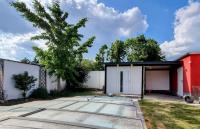 Gartenhaus-von-Modulare-Wandsysteme-mit-Überdachung