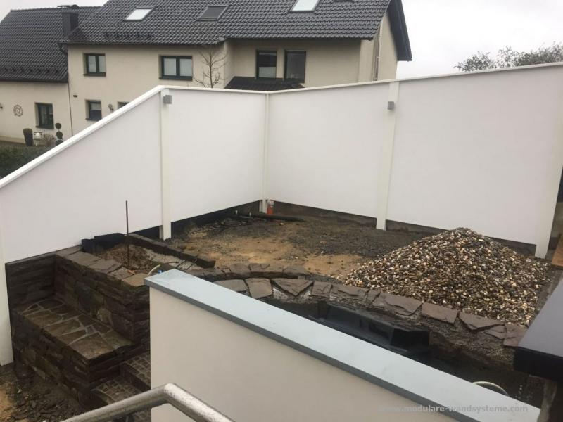 Modulare-Wandsysteme-Variante-II-schrage-Abdeckung